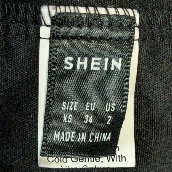 Black Shorts. Size XS. US 2. - Picture 5 of 7